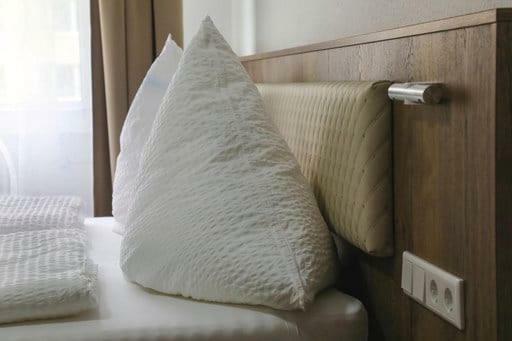 Look Hotel & Rooms ไครล์สไฮม์ ภายนอก รูปภาพ